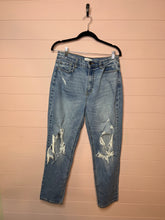Load image into Gallery viewer, Size 13 Cello Distressed Mom Jeams
