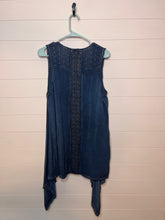 Load image into Gallery viewer, Small Knox Rose Blue Sleeveless Cardigan
