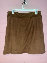 Load image into Gallery viewer, Size 8 Brown Faux Suede Mini Skirt
