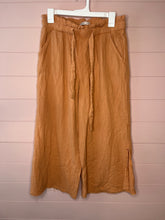 Load image into Gallery viewer, Medium Sincerely Jules Orange Cotton Gauze Cropped Split Hem Pants
