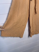 Load image into Gallery viewer, Medium Sincerely Jules Orange Cotton Gauze Cropped Split Hem Pants
