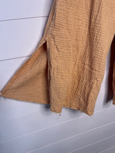 Load image into Gallery viewer, Medium Sincerely Jules Orange Cotton Gauze Cropped Split Hem Pants

