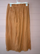 Load image into Gallery viewer, Medium Sincerely Jules Orange Cotton Gauze Cropped Split Hem Pants
