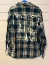 Load image into Gallery viewer, Medium Faded Glory Distressed Bleached Flannel
