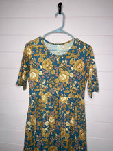 Load image into Gallery viewer, Large Orange Creek Long Floral Maxi Dress

