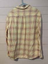 Load image into Gallery viewer, Large Arizon Jean Co Light Pink Long Sleeve Thin Flannel

