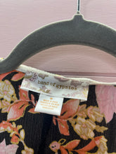 Load image into Gallery viewer, Medium Band Of Gypsies Cream Floral Kimono Cardigan

