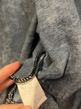 Load image into Gallery viewer, Xl Thin Acid Washed Denim Trucker Jacket
