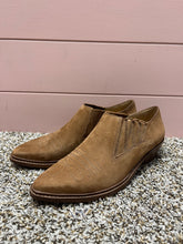 Load image into Gallery viewer, 7.5 Gianni Bini Lets Dance Brown Leather Pointy Toe Cowboy Booties
