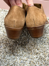 Load image into Gallery viewer, 7.5 Gianni Bini Lets Dance Brown Leather Pointy Toe Cowboy Booties
