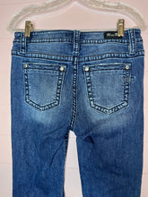 Load image into Gallery viewer, Size 29 Miss Me Heaven Mid Rose Boot Cut Jeans
