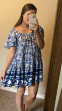 Load image into Gallery viewer, Large NWT Aakaa Blue White Floral Sun Dress
