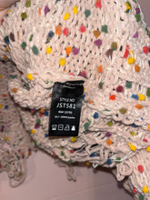 Load image into Gallery viewer, Small POL Chunky Knit Distressed Cropped Sweater
