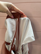Load image into Gallery viewer, Large Under Armour Loose Fit Athletic Shorts
