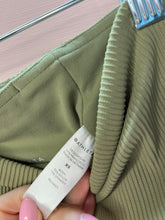 Load image into Gallery viewer, XS Athleta Elation Rib Tight Leggings
