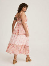 Load image into Gallery viewer, 0X Torrid Floral Maxi Dress
