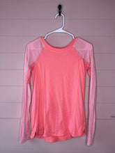 Load image into Gallery viewer, Small Lululemon Run: Turn It Up Long Sleeve
Pop Orange / Dune / Wagon Stripe Pop Orange
