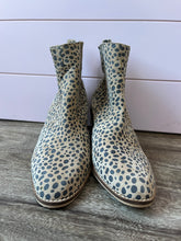 Load image into Gallery viewer, 6.5 Let’s See Style LA Leopard Dot Ankle Booties
