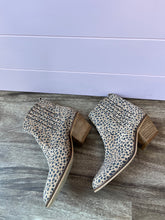 Load image into Gallery viewer, 6.5 Let’s See Style LA Leopard Dot Ankle Booties
