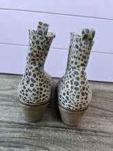 Load image into Gallery viewer, 6.5 Let’s See Style LA Leopard Dot Ankle Booties

