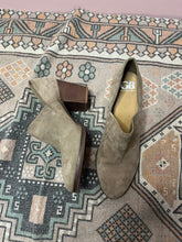 Load image into Gallery viewer, 8.5 Gianni Bini Heeled Slip On Mules
