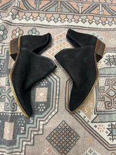 Load image into Gallery viewer, 8.5 Lucky Brand Black Ankle Booties
