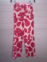 Load image into Gallery viewer, XS Bailey Rose Pink Retro Smiley Face Pants
