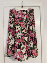 Load image into Gallery viewer, Size 12 H&amp;M Pink Floral Midi Skirt
