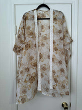 Load image into Gallery viewer, One Size Maurice’s Boho Floral Lace Kimono

