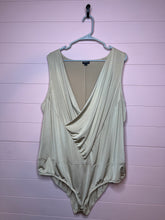 Load image into Gallery viewer, 4X Torrid Champagne Studio Knit Surplice Plus Size Bodysuit
