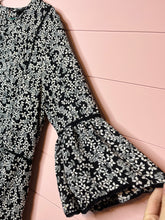 Load image into Gallery viewer, XL Who What Wear Black Floral Print Blouse
