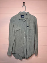 Load image into Gallery viewer, Large Wrangler Men’s Gray Pearl Snap Button Up Shirt
