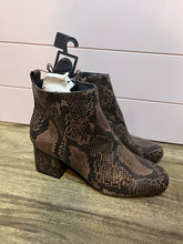 Load image into Gallery viewer, Size 11 NWT Time &amp; Tru Snake Print Block Heel Booties

