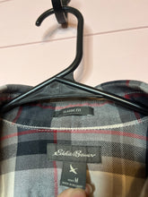 Load image into Gallery viewer, Medium Eddie Bauer Mens Thick Flannel Button Up Shirt
