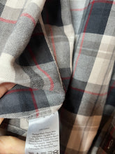 Load image into Gallery viewer, Medium Eddie Bauer Mens Thick Flannel Button Up Shirt
