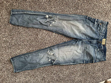 Load image into Gallery viewer, Size 29 Anthropologie Dear John Jeans
