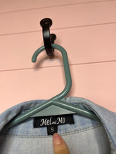 Load image into Gallery viewer, Small Mel And Mo Light Wash Chambray Pearl Snap Button Up Shirt
