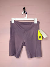Load image into Gallery viewer, Medium NWT All In Motion 7” High Rise Sculpt Biker Shorts
