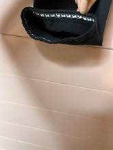 Load image into Gallery viewer, Small Brooks Black Cropped Leggings
