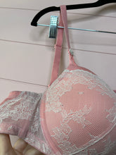 Load image into Gallery viewer, 40C Torrid Pink Lace Plus Size Bra
