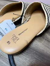 Load image into Gallery viewer, Size 8.5 NWT Time And Tru Black &amp; Tan Pointy Toe Slip On Mule Flats
