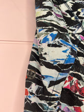 Load image into Gallery viewer, Size 8 Lululemon Multicolor Athletic Shorts
