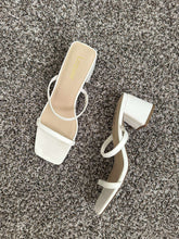 Load image into Gallery viewer, 7.5 Leevar White Chunky Heeled Sandals
