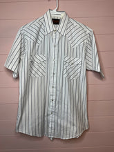 Load image into Gallery viewer, Medium Plains Mens Short Sleeve Pearl Snap Western Button Up Shirt
