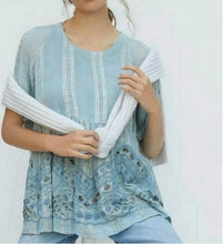 Load image into Gallery viewer, Medium Anthropologie NWT Raga Blue Beaded Tunic Top
