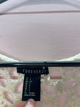 Load image into Gallery viewer, Small Forever 21 Ivory Crochet Fringe Duster
