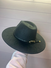 Load image into Gallery viewer, Boho Western Black Felt Hat
