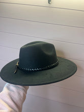 Load image into Gallery viewer, Boho Western Black Felt Hat
