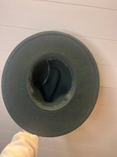 Load image into Gallery viewer, Boho Western Black Felt Hat
