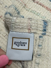 Load image into Gallery viewer, Goodness &amp; Grace Pastel Fringe Throw Blanket
